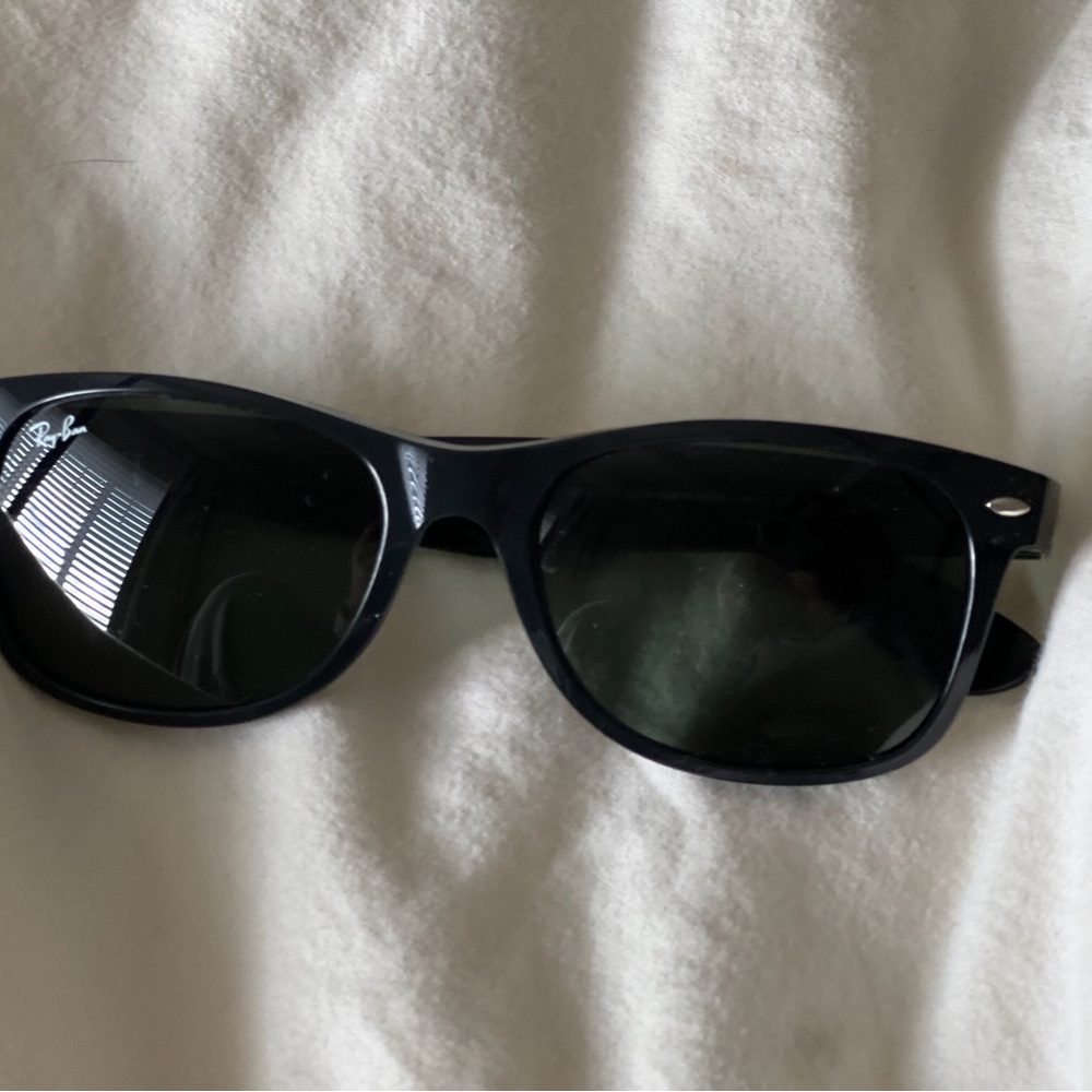 RayBan sunglasses - Picture 2 of 8